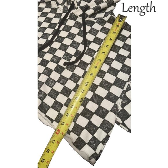 Oversized Checkered Cut Out Bolero Crop Top Hoodie - Picture 4 of 6